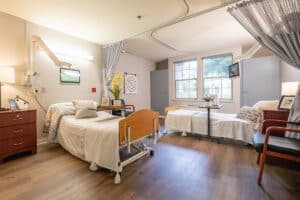 semi-private bedroom at Arbor Post Acute